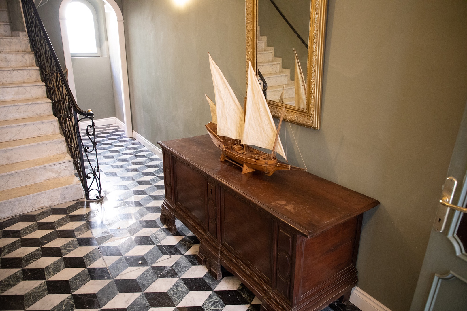 Marble entry way and stairs