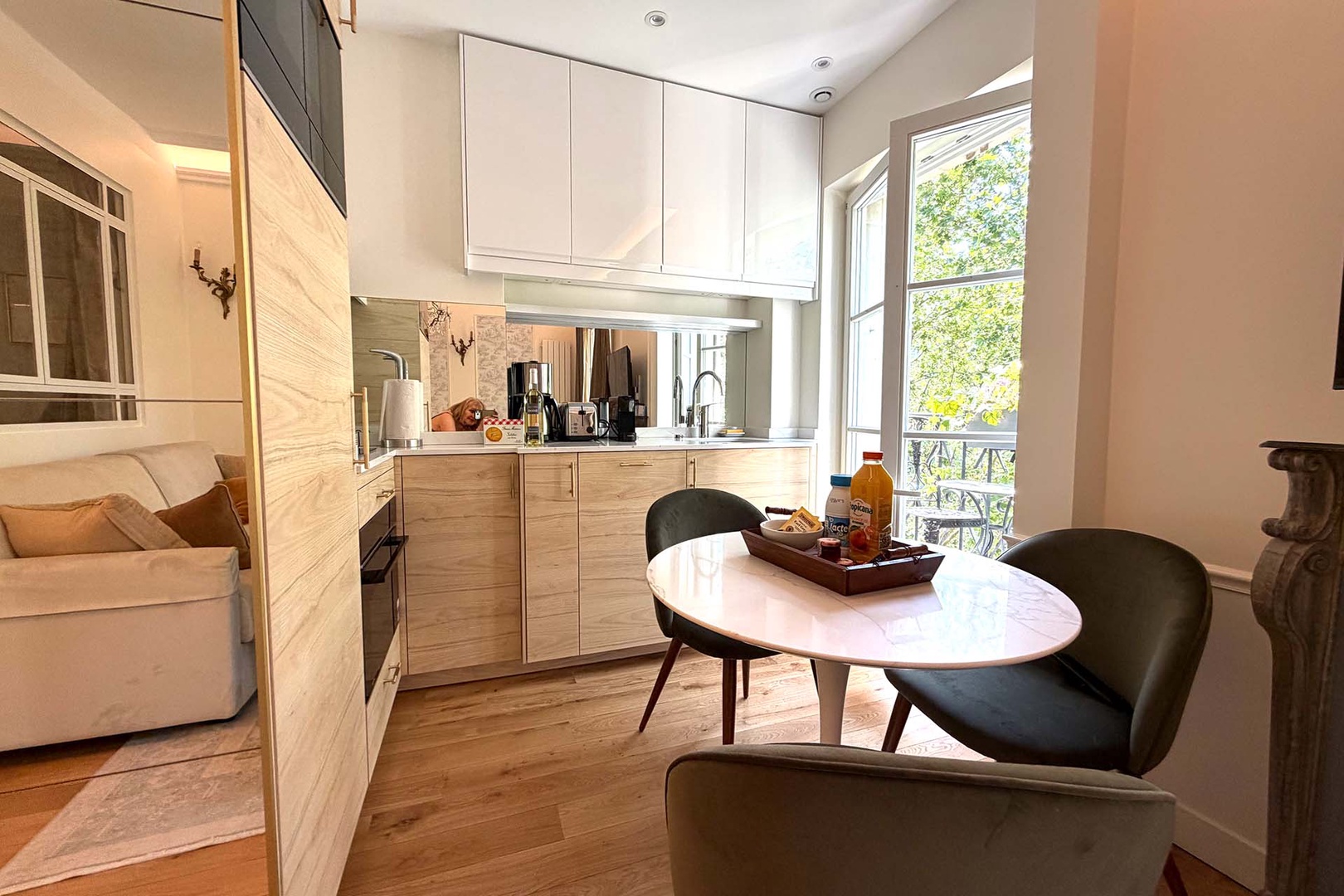 Take a peek at the Eiffel Tower while you cook.