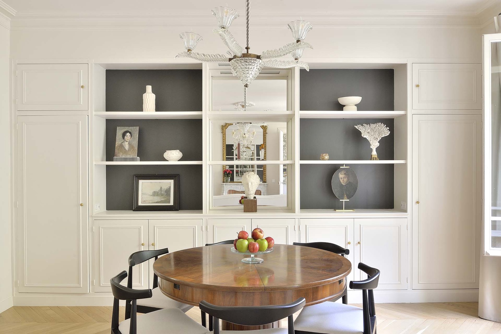 Beautiful designer decorated details in living area.