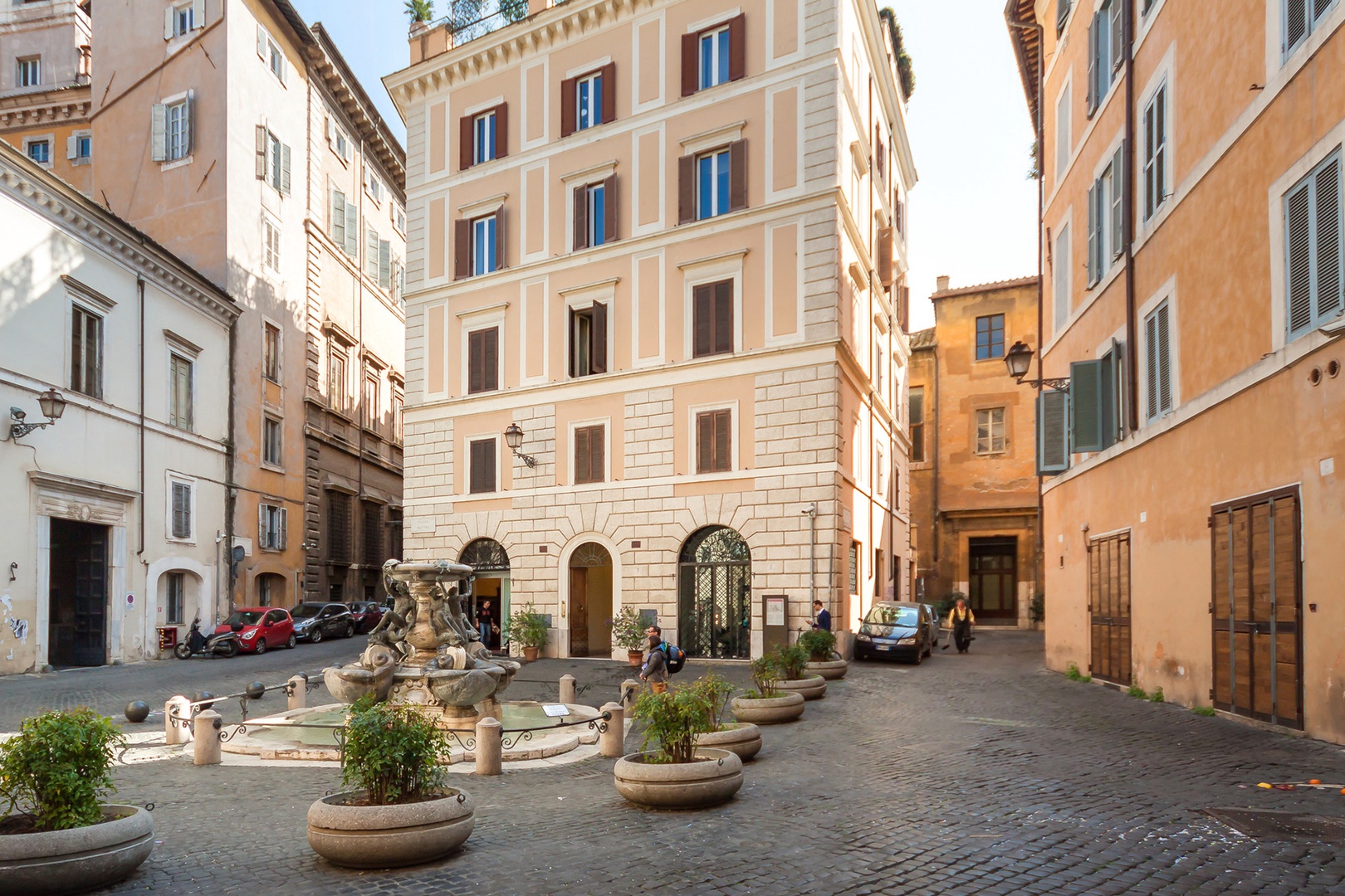 The charming piazza in front of the palazzo with the famous Turtle Fountain.