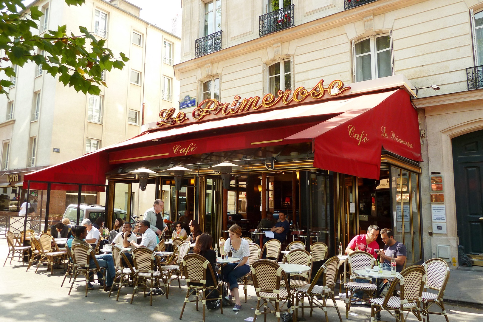 Plenty of restaurants to enjoy in the neighborhood.