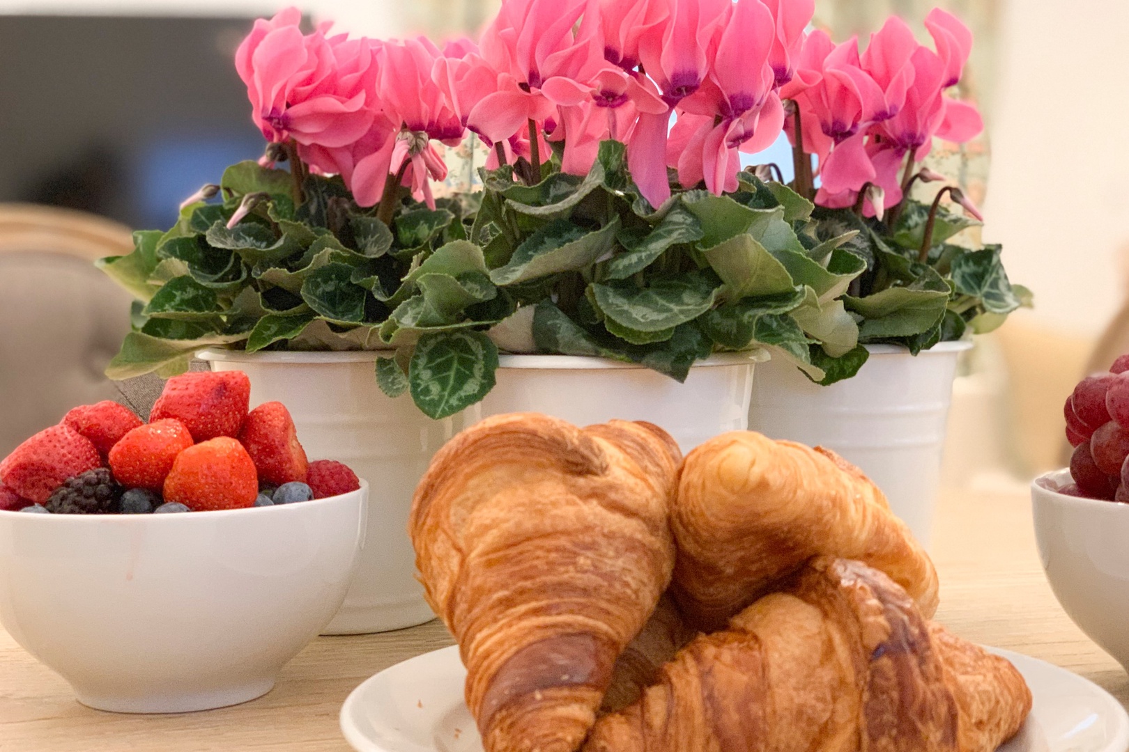 Start your day with a delicious French breakfast, right in your apartment!