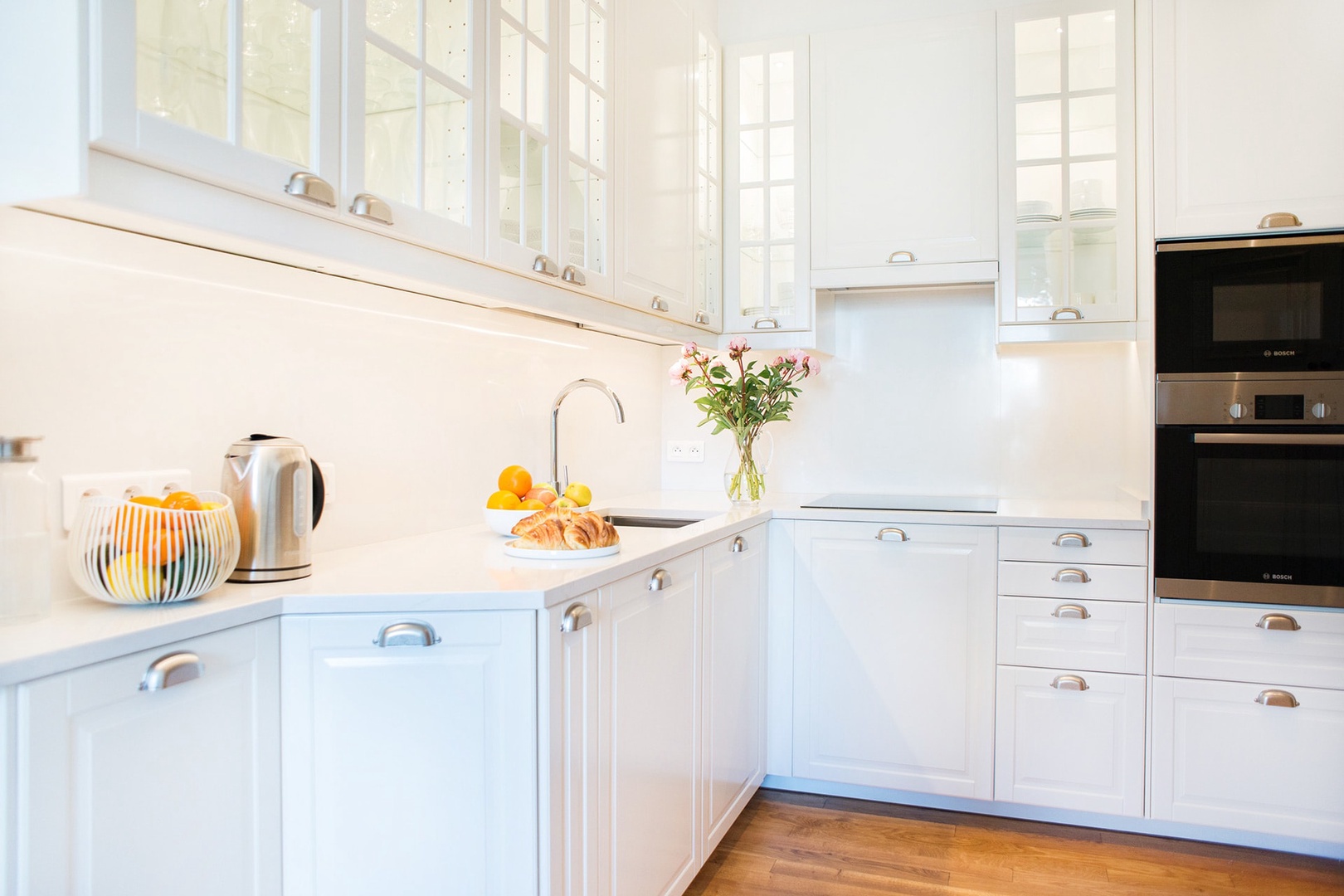 Have fun preparing meals in the open-plan modern kitchen.