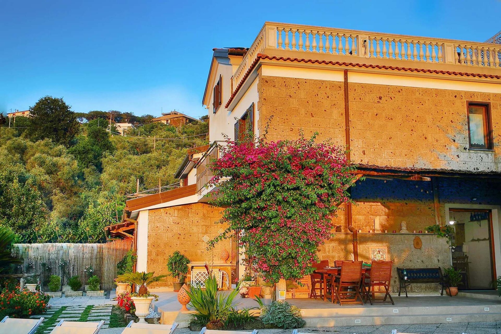 Outdoor view of the Villa Lantana.