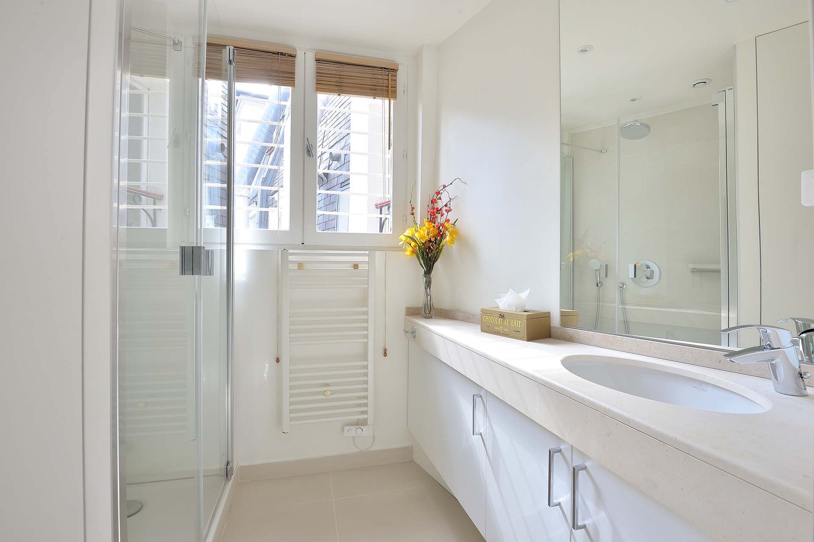 Bathroom 2 convenient to bedroom 2.