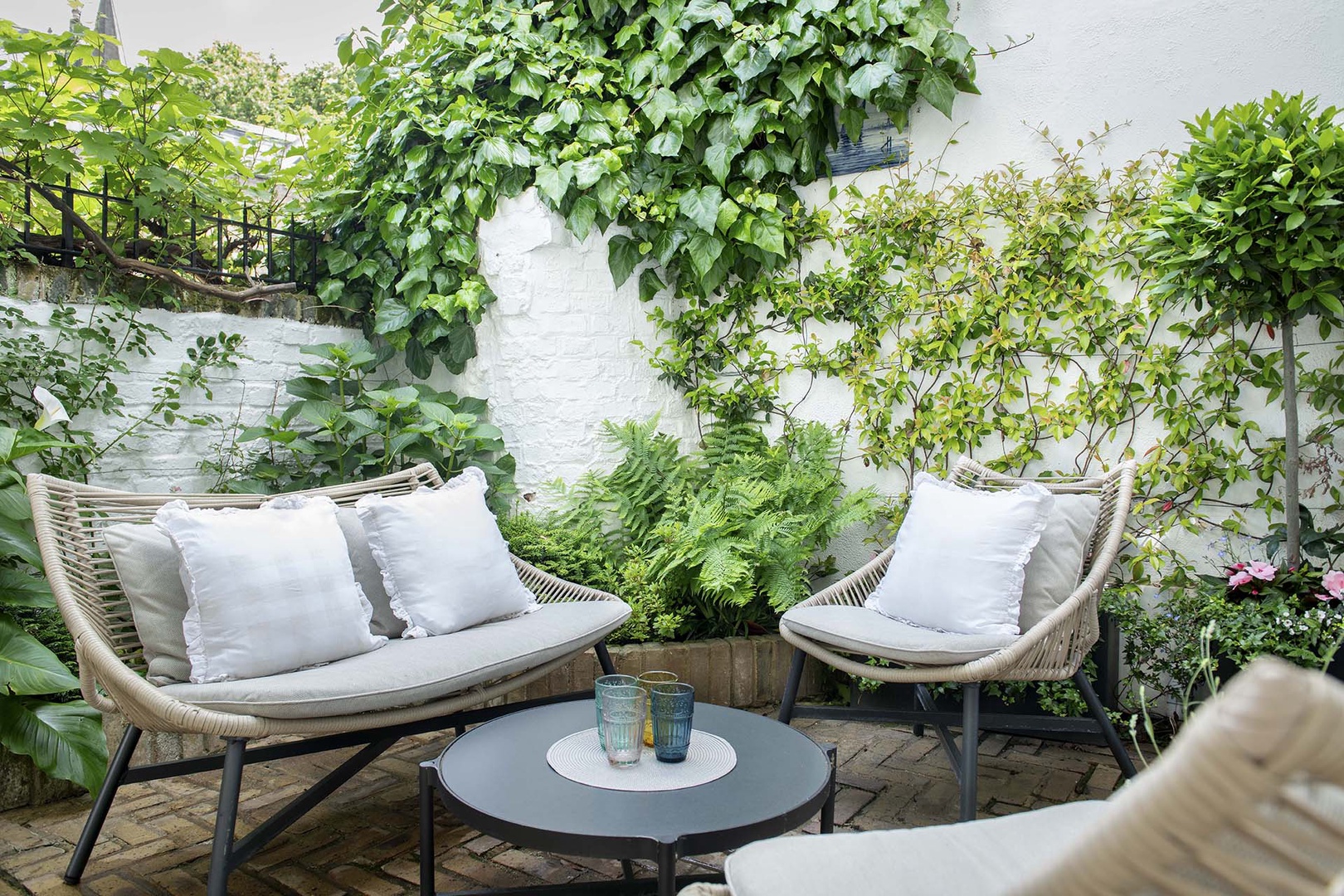 Enjoy a charmed London stay at the Holland Cottage in Kensington!