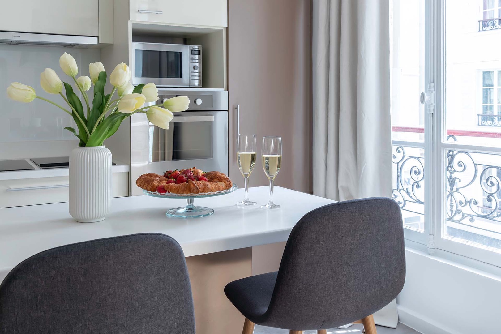 The perfect location for foodies in Paris!
