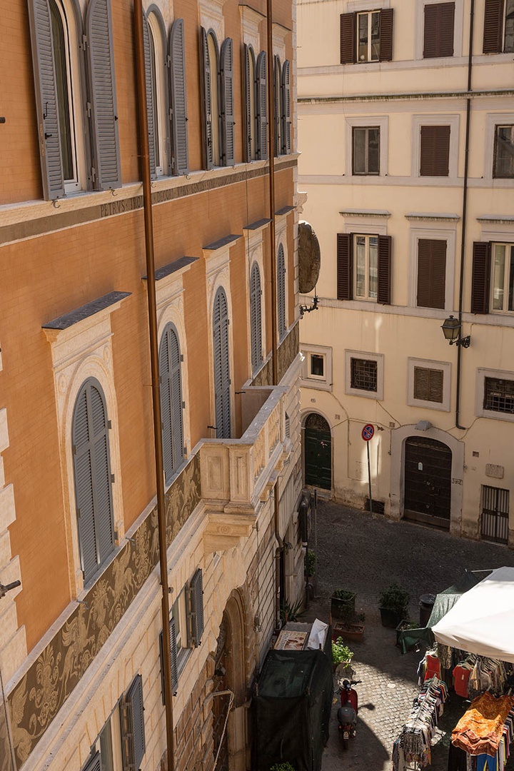 Enjoy the views of Piazza Navona from Tartini Melody