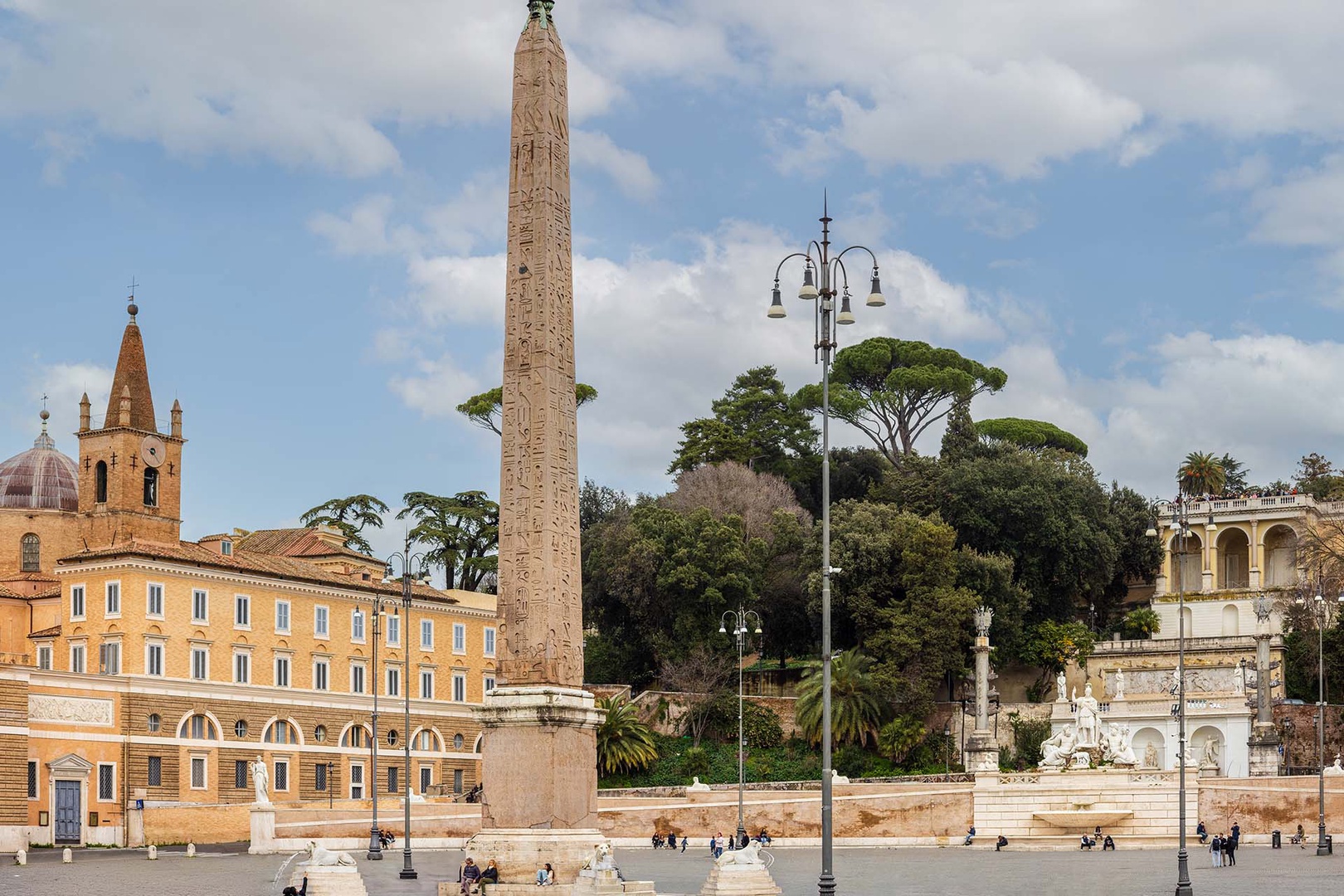 Stay just around the corner from Piazza del Popolo.