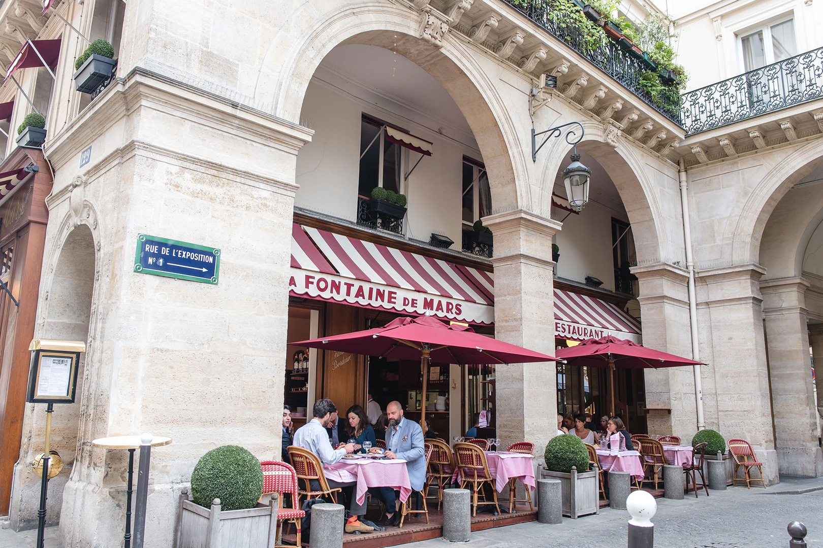 Excellent restaurants right at your doorstep in the 7th arrondissement.