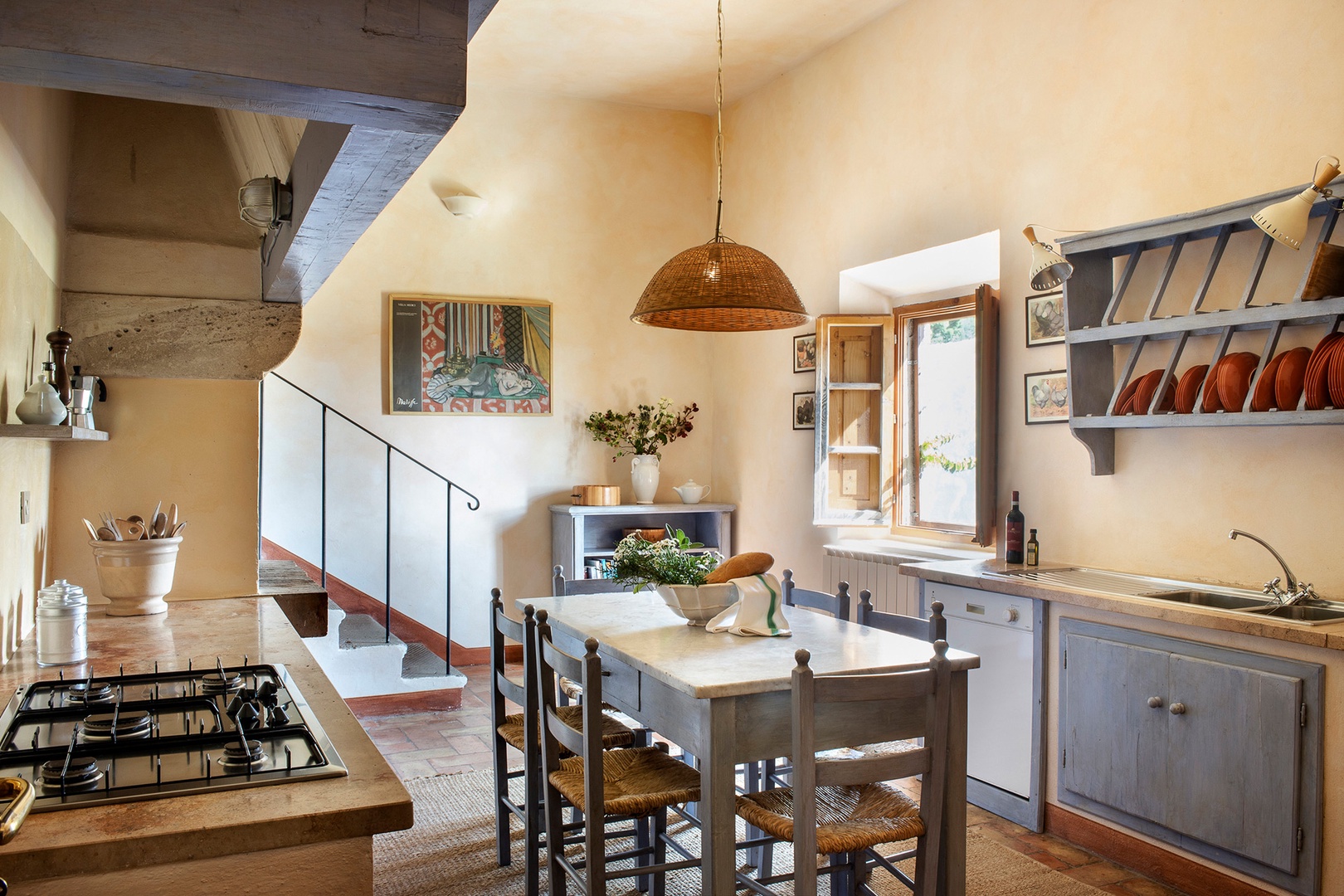 Eat-in country kitchen with a dining table seating 6.