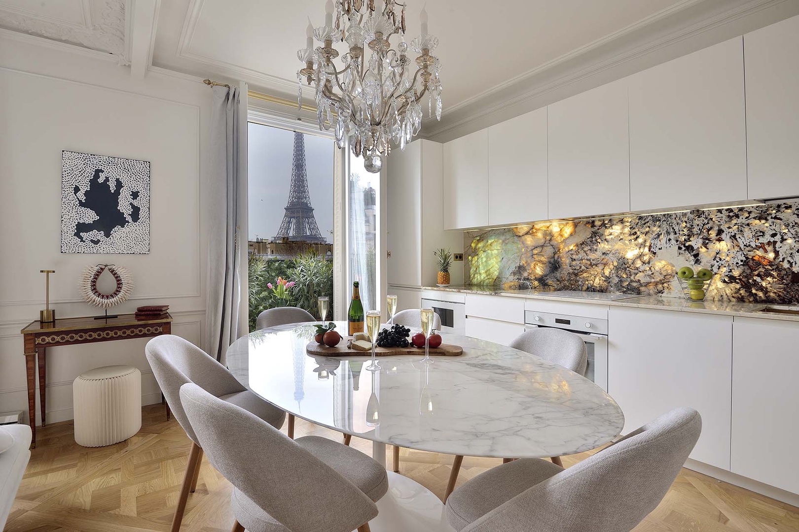 Picture perfect views of the Eiffel Tower while dining at home.