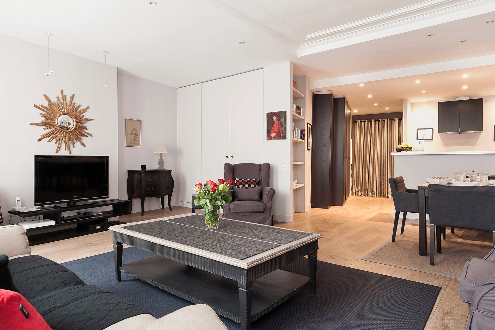 Bright and open floorplan is a delight.