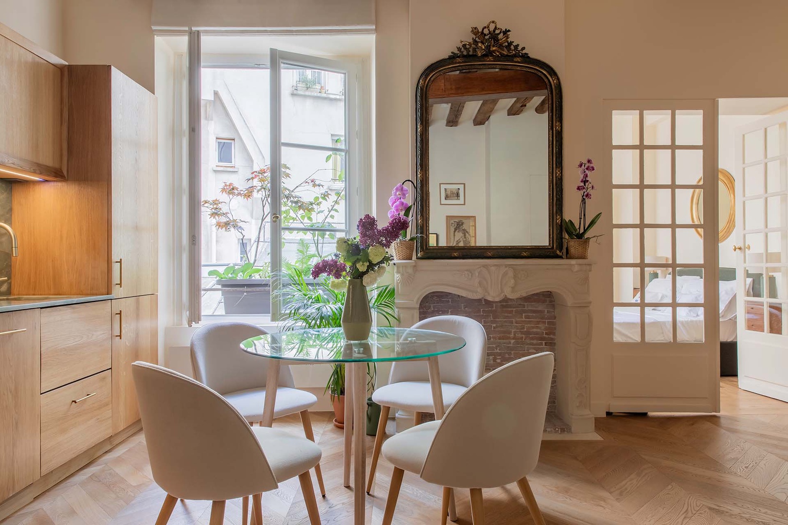 Start your day with breakfast in this cheerful space.