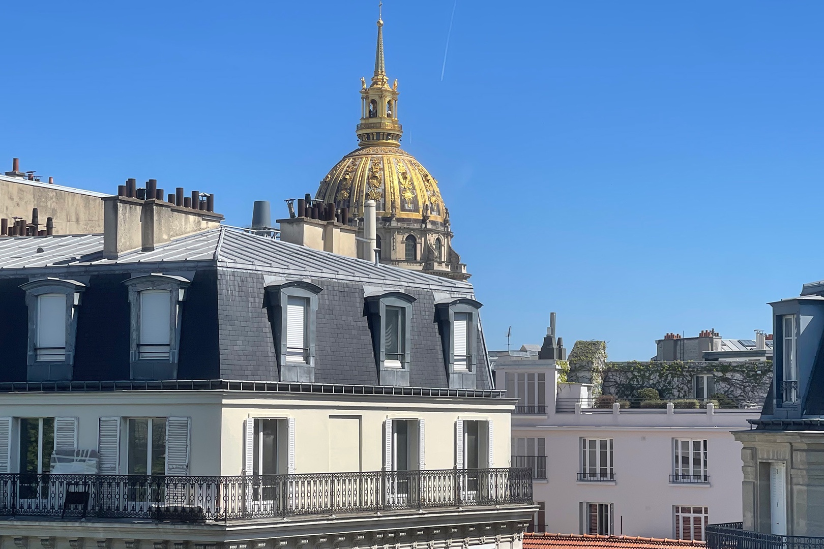 The golden dome of Les Invalides is gorgeous day and night.