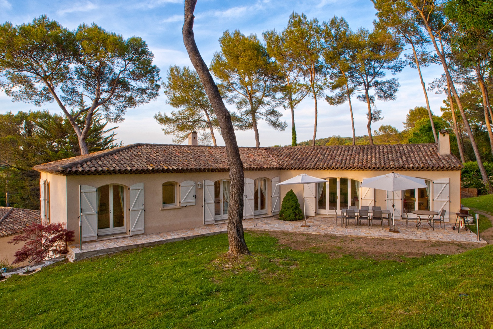 Luxury and privacy in your very own French villa