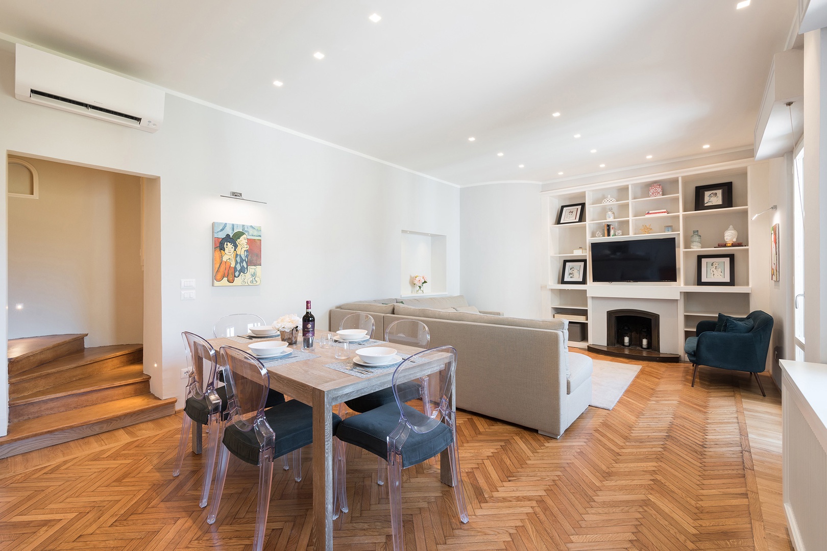 Modern and spacious open plan living room.