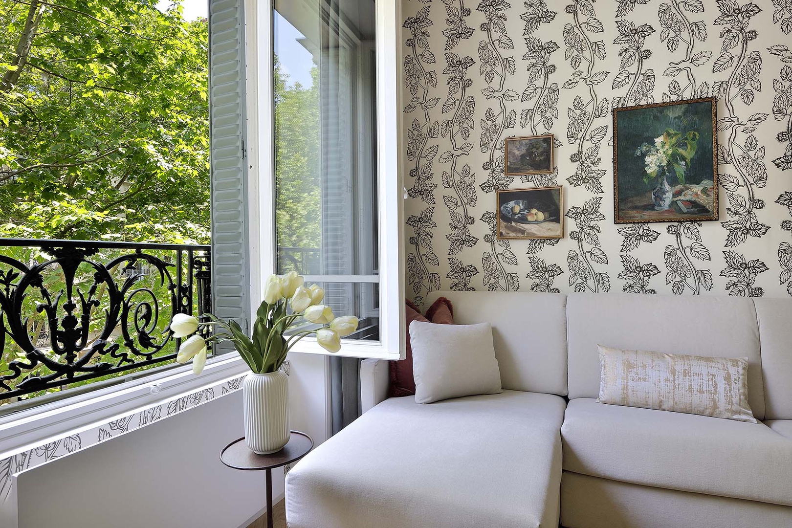 Lovely to have two separate living areas.