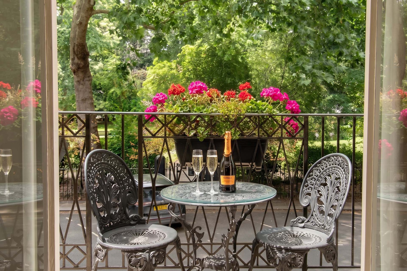 Enjoy all the charms of garden square living in South Kensington.