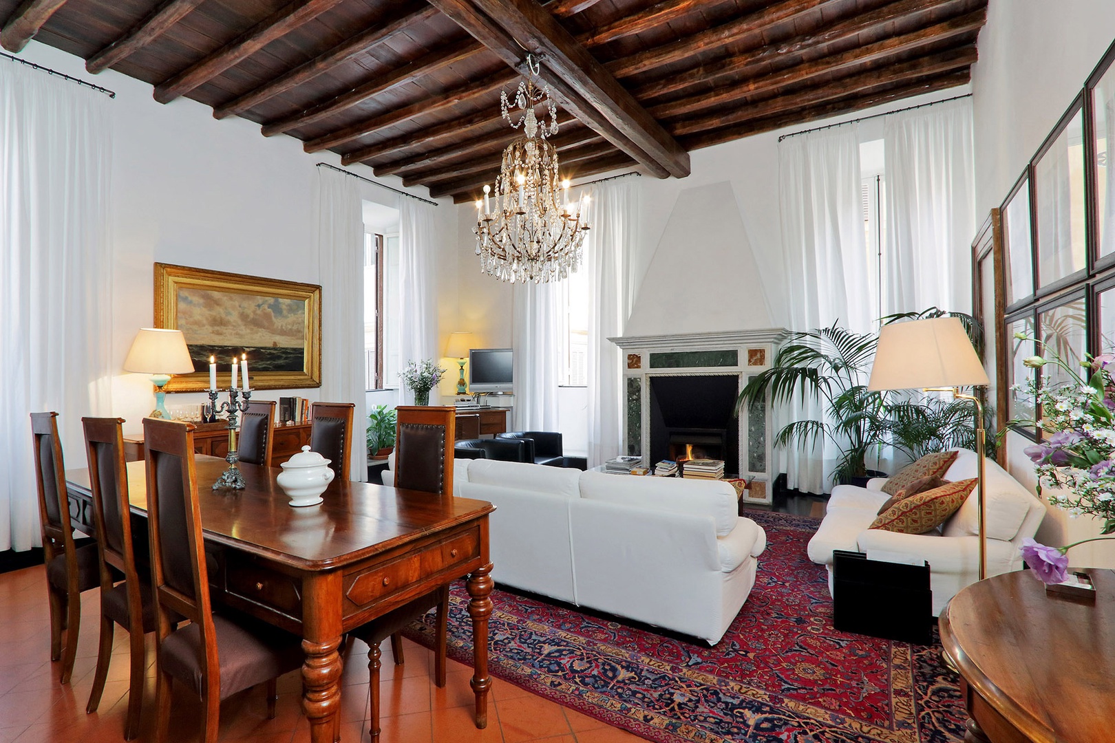 Comfortable living room with dining table.
