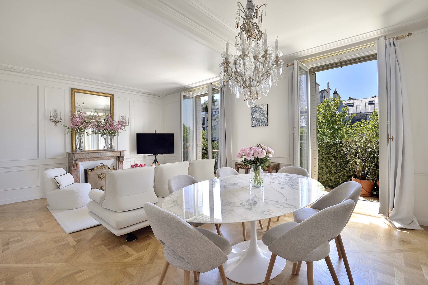 Conveniently designed open plan living and dining room.