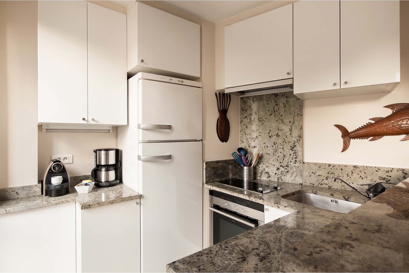 Modern appliances in the kitchen.