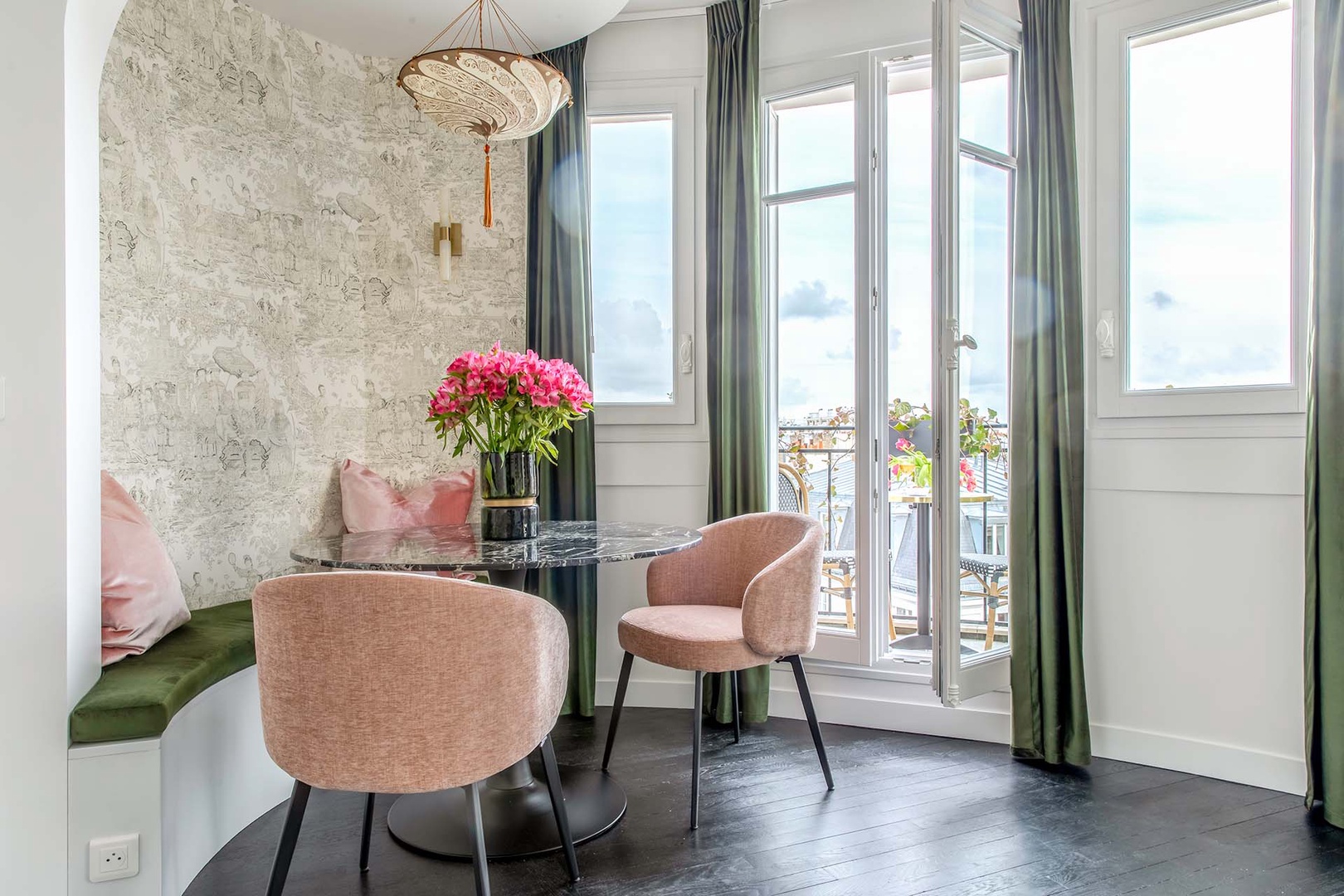 Dining area features a gorgeous Fortuny Venetian chandelier.