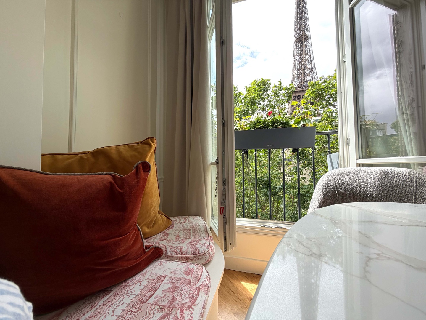What an incredible view from the dining table!