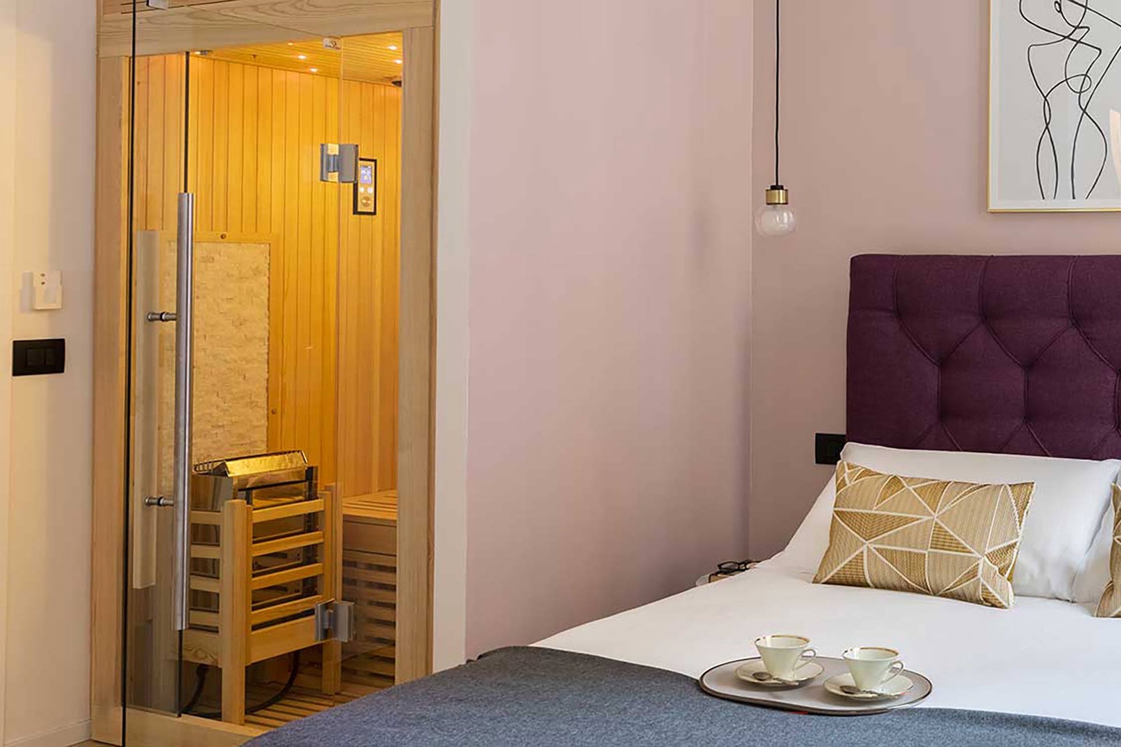 The built in sauna will allow for pampering after a long day of sightseeing.