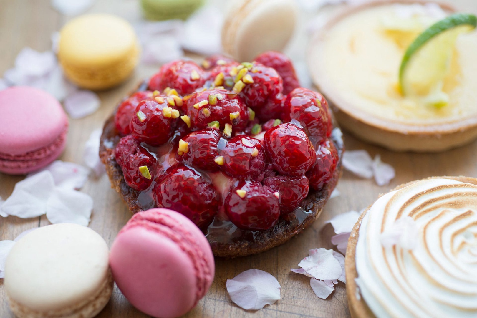 19-pastries-raspberry-tart