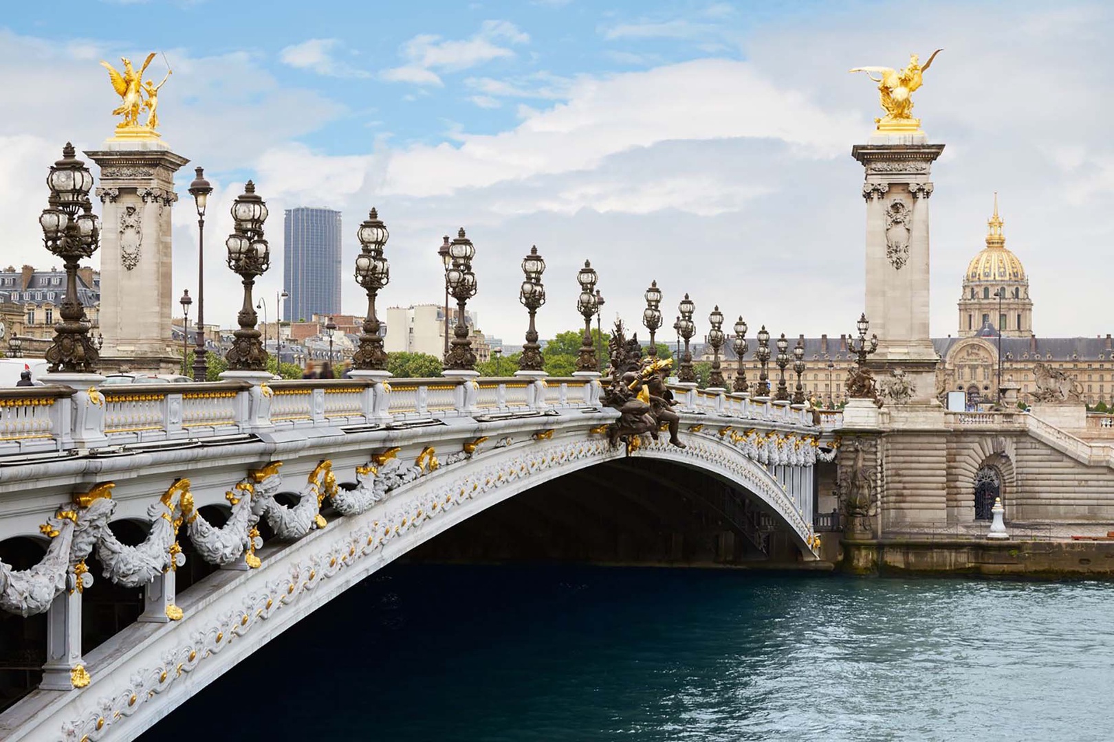 Stroll along the Seine and let every moment feel like a scene from a Parisian dream.
