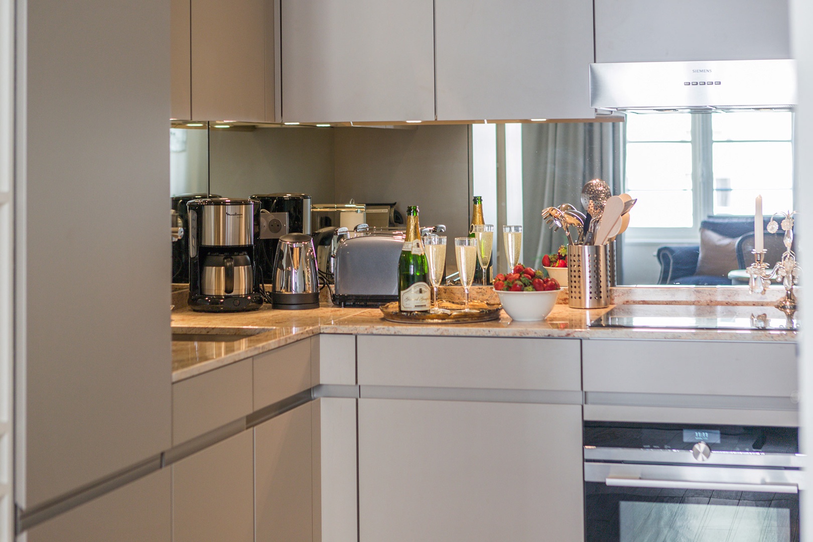 The fully equipped kitchen has everything to prepare home-cooked meals.