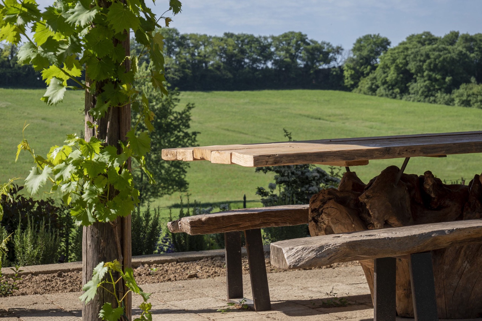 Plenty of places to dine outdoors.