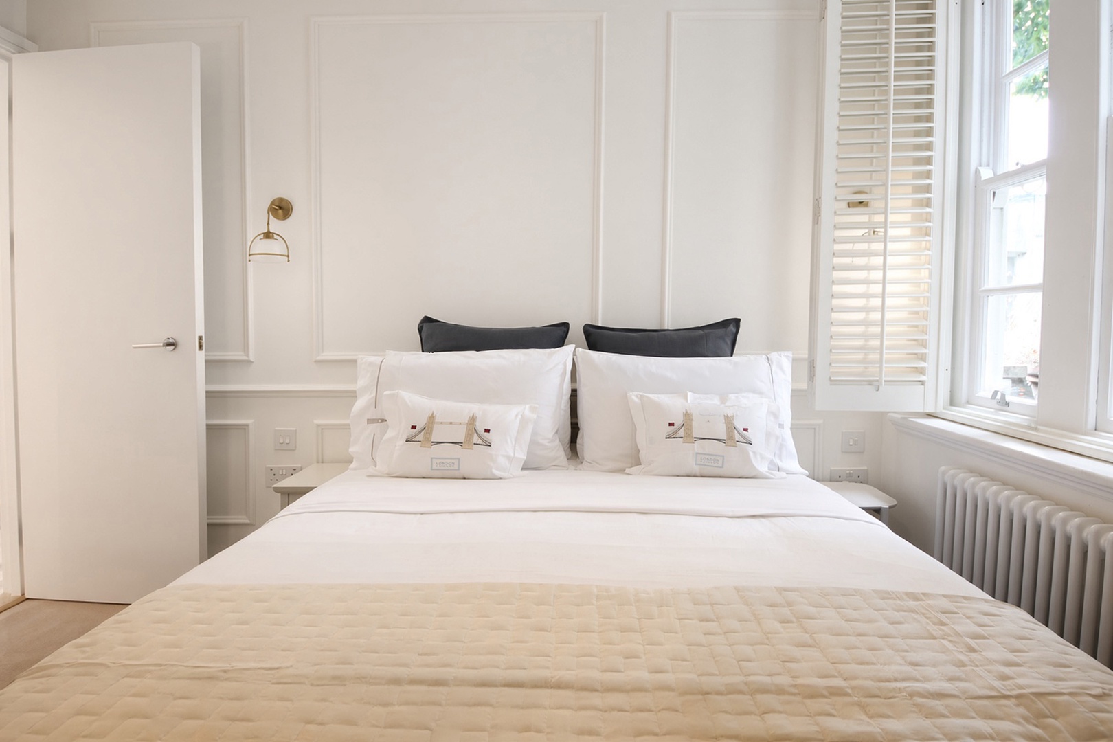 Enjoy a comfortable stay in the the heart of Kensington.