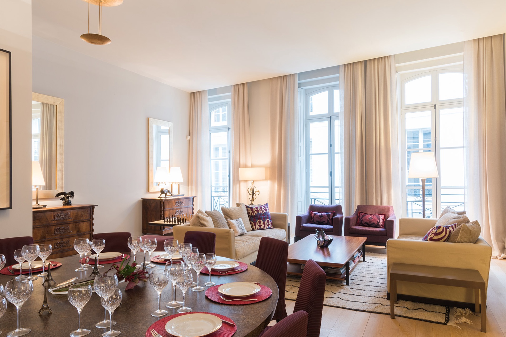 Your stylish haven in Paris