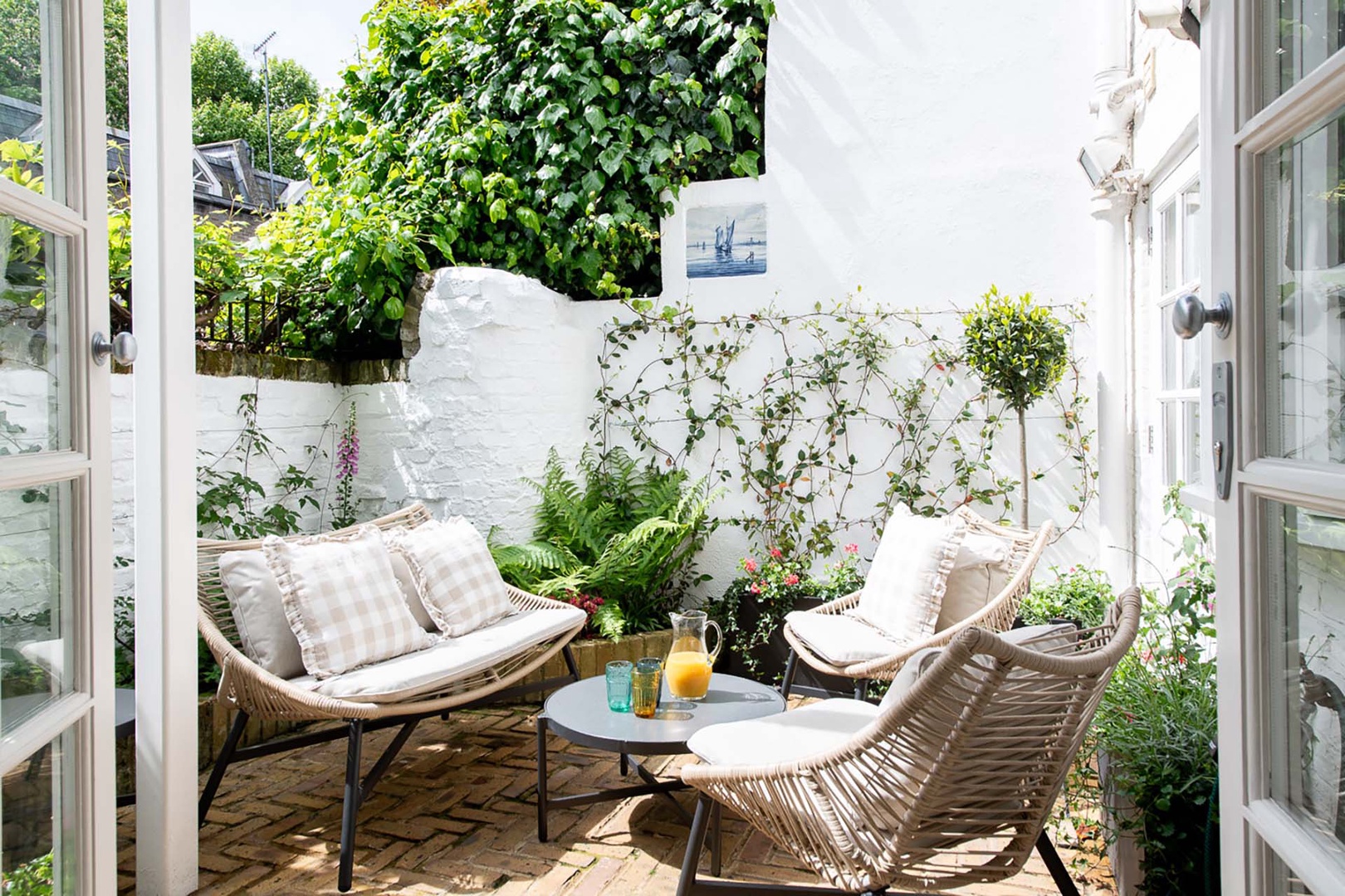 Sit back and enjoy reading or catching up with family and friends.
