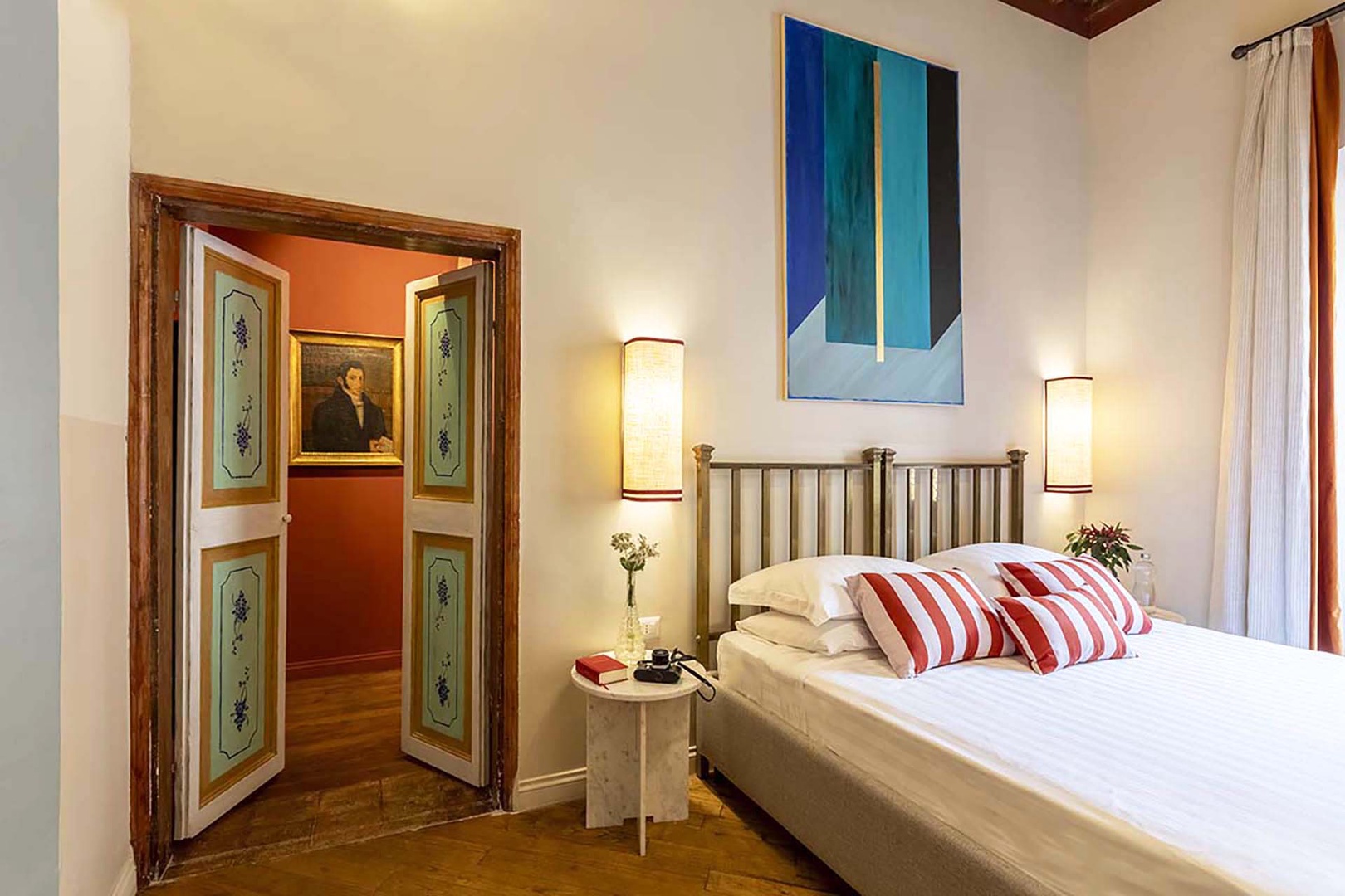 Bright and beautiful bedroom 2 with en suite bathroom.