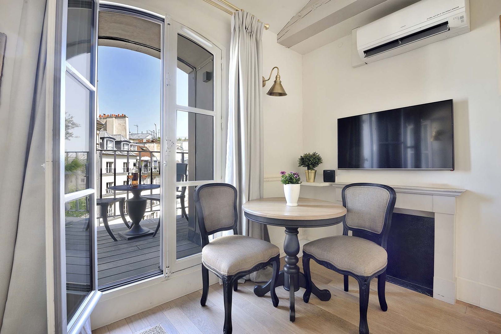Enjoy casual meals at the dining table.
