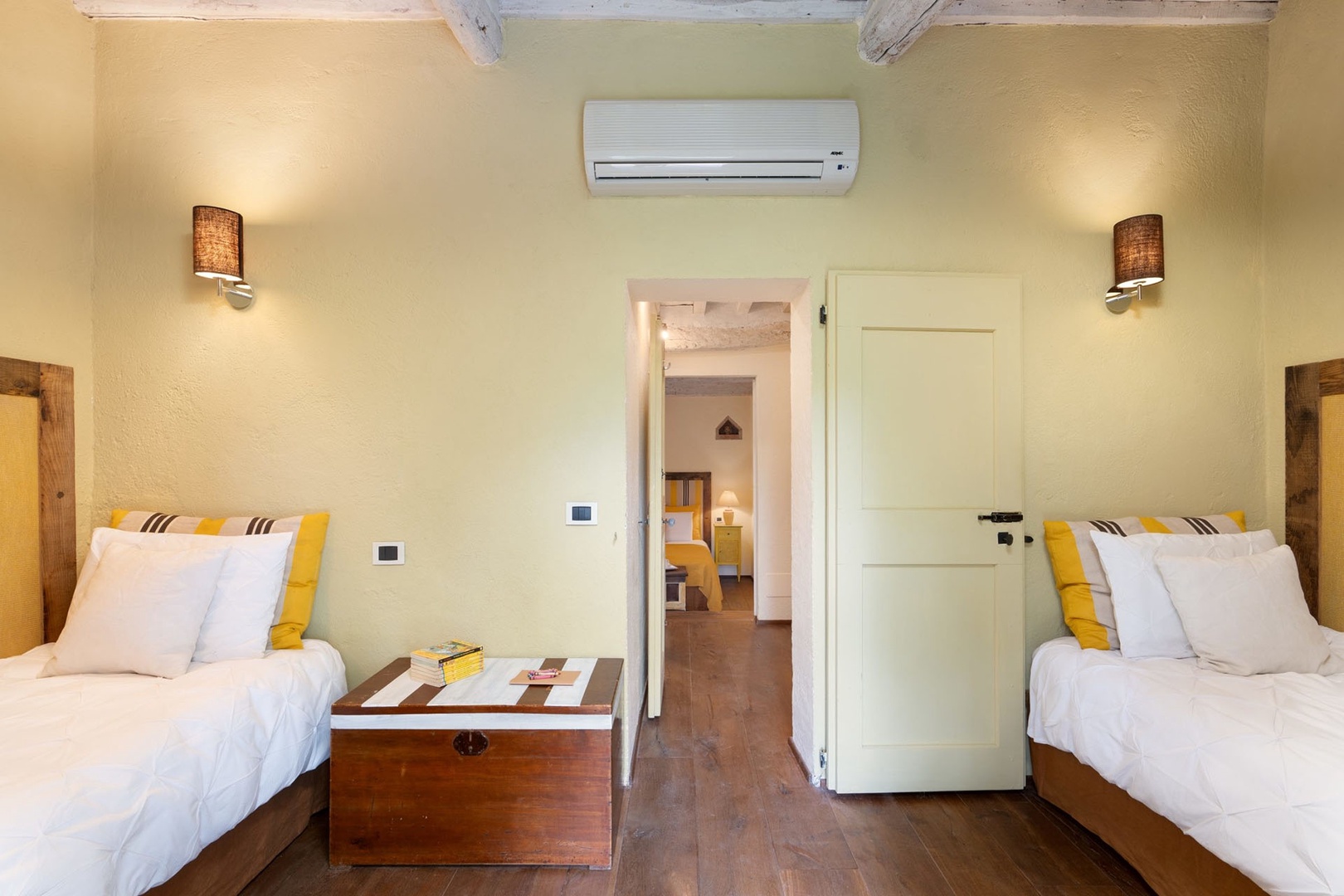 Bedroom 3 with two separate beds