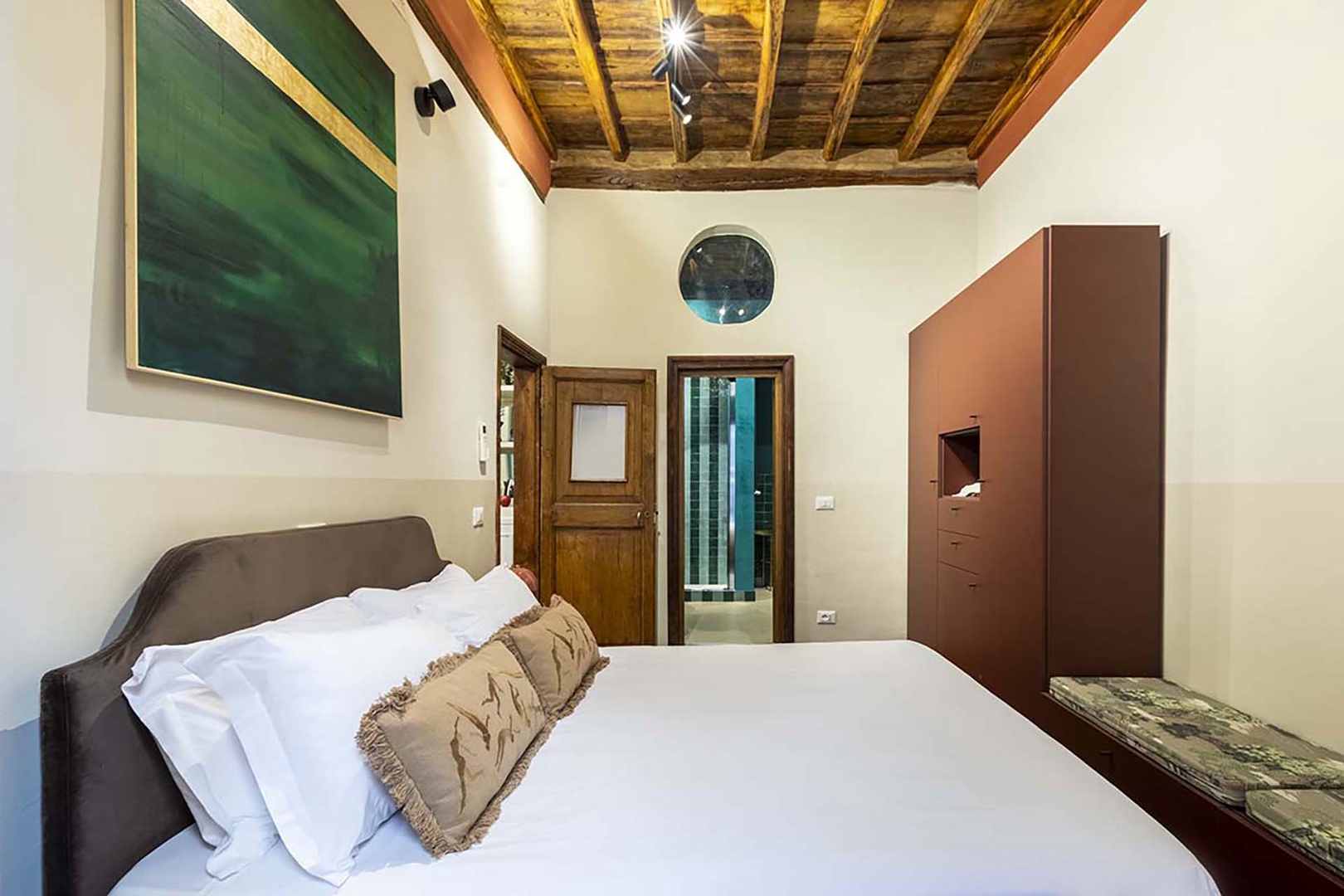 Bedroom 3 has private en suite bathroom.