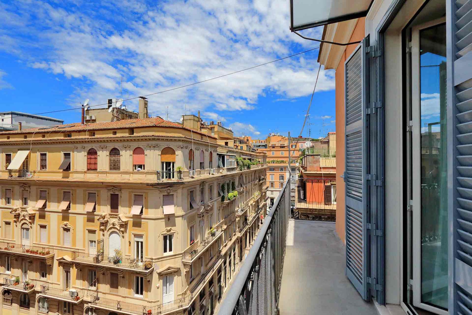 Savor la dolce vita in Rome!