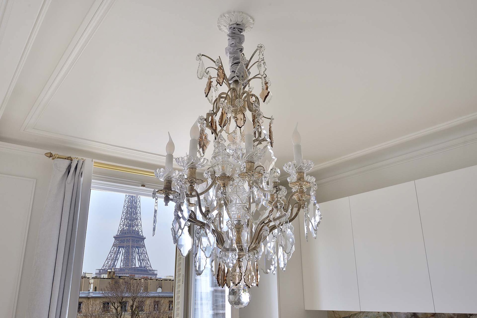 Baccarat chandelier from 1880, the same year the building was constructed.