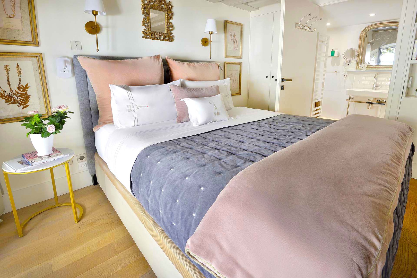 Bedroom 1 has a full en suite bathroom.