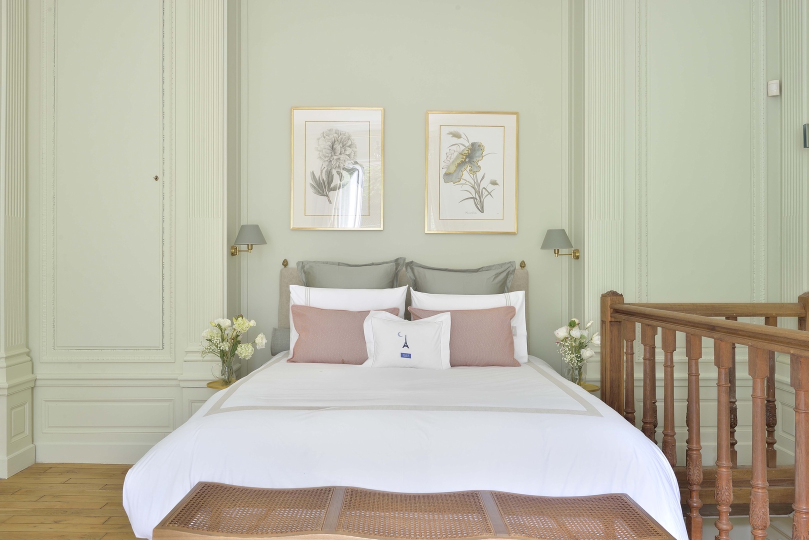 You'll love coming home to this romantic apartment!