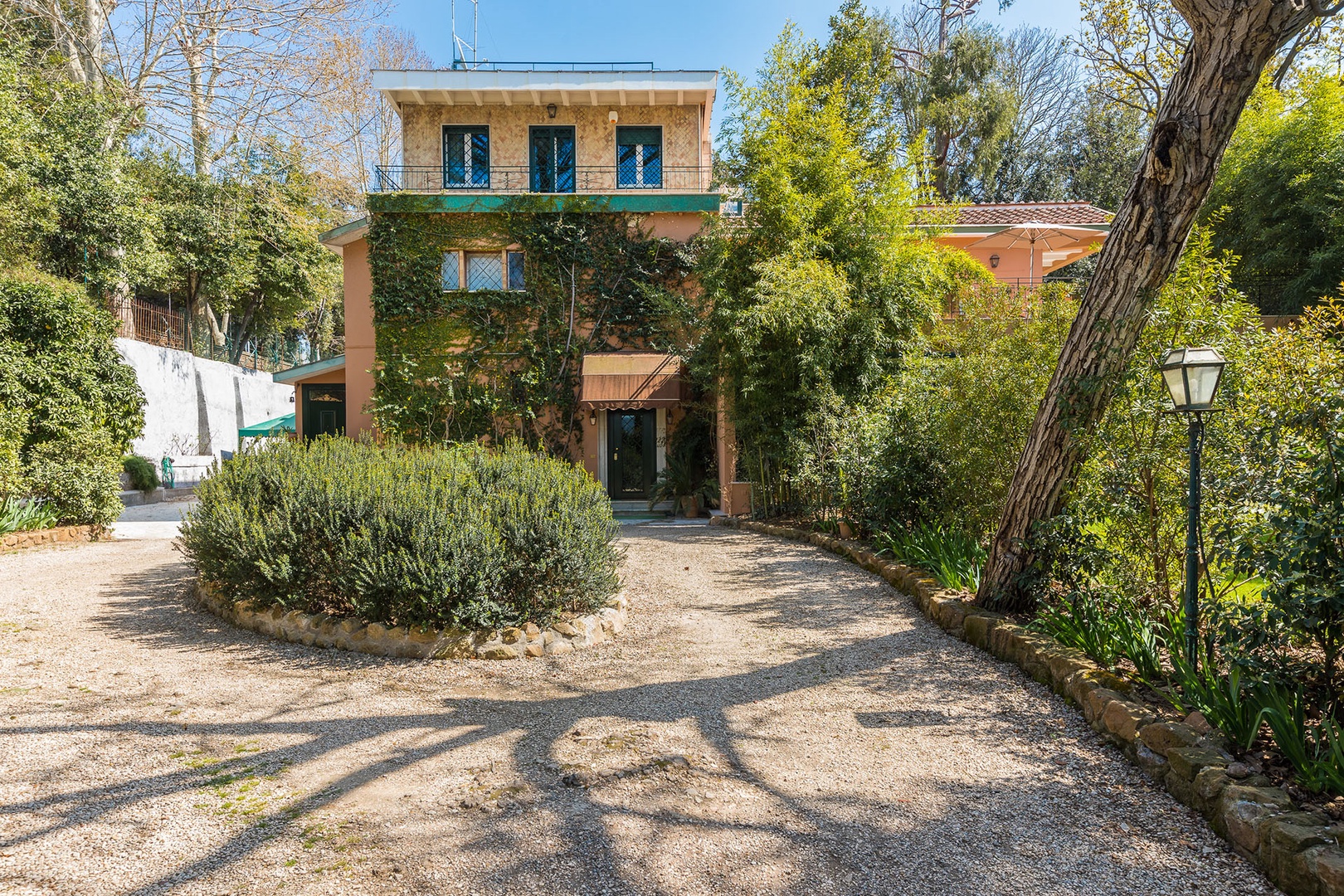 What a rare find! An independent villa in such a prime location is very unusual and sought-after.