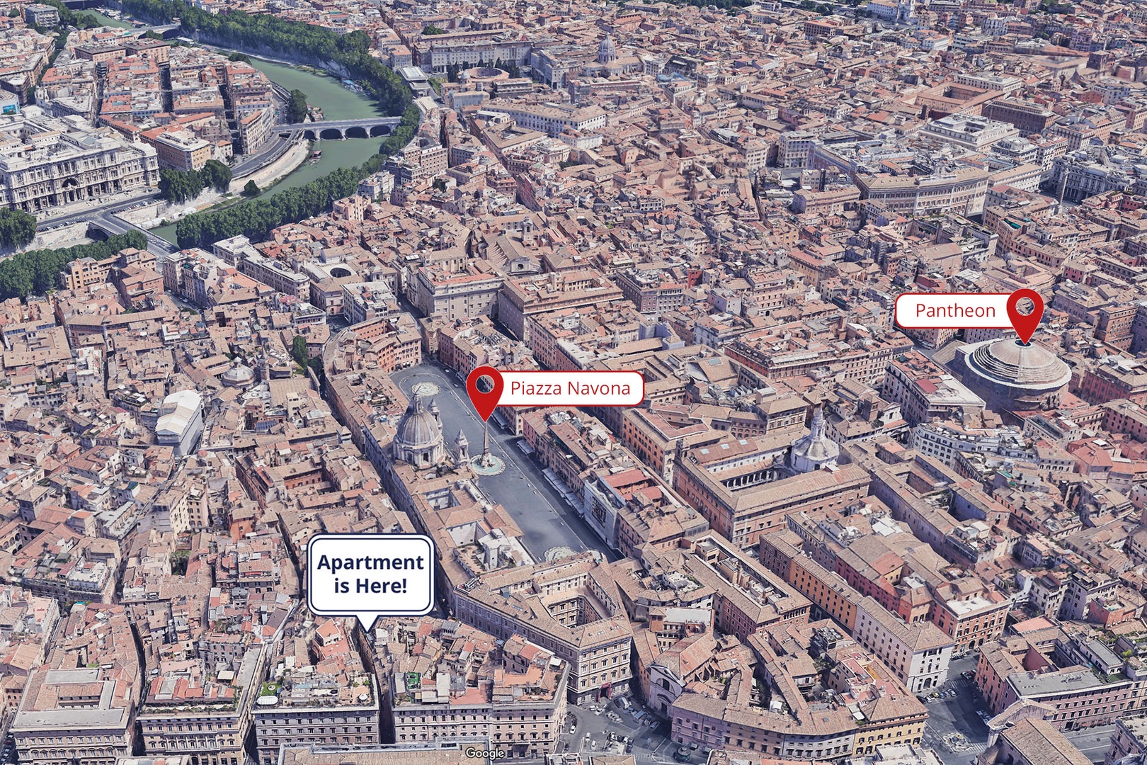 Located in the heart of the historic center surrounded by outdoor cafés, boutiques and iconic landmarks
