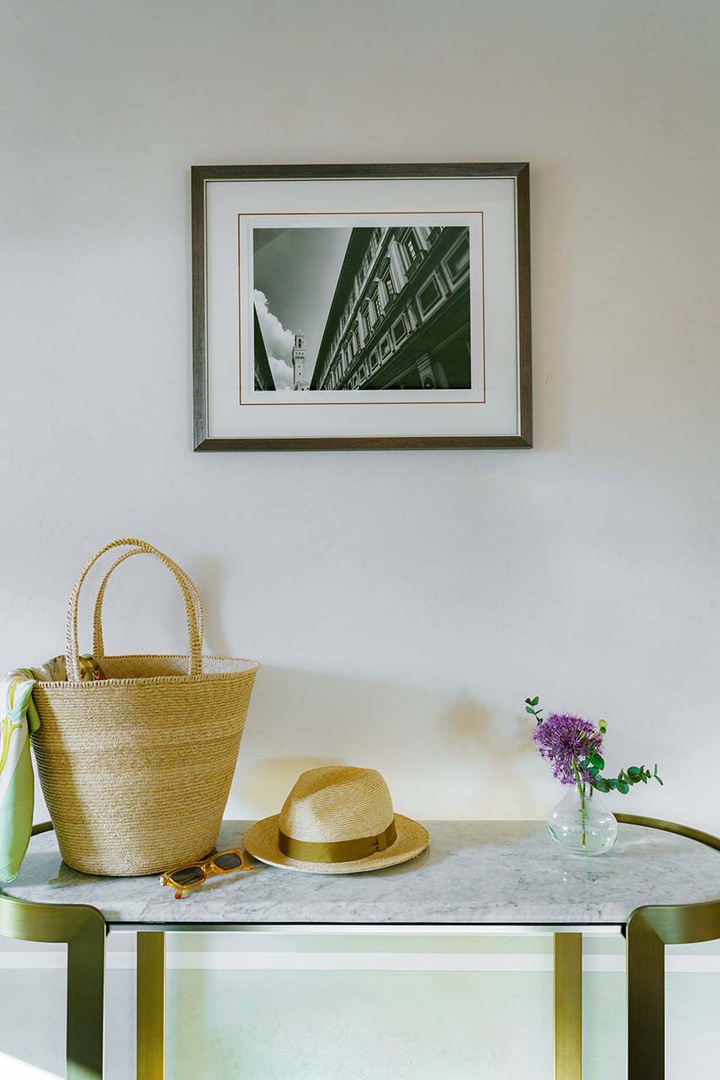 Easy to feel right at home in this inviting Florentine apartment.