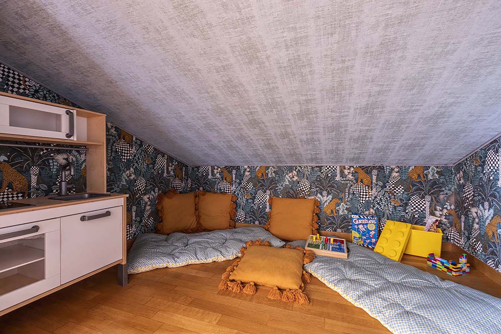 Children's play room.