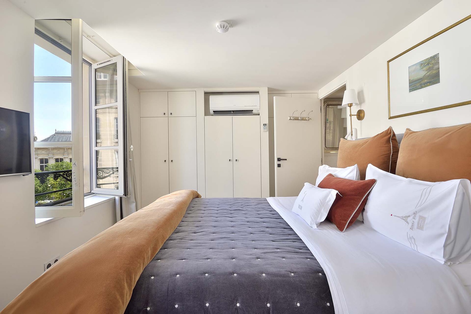 .Plenty of closet space for a comfortable stay.