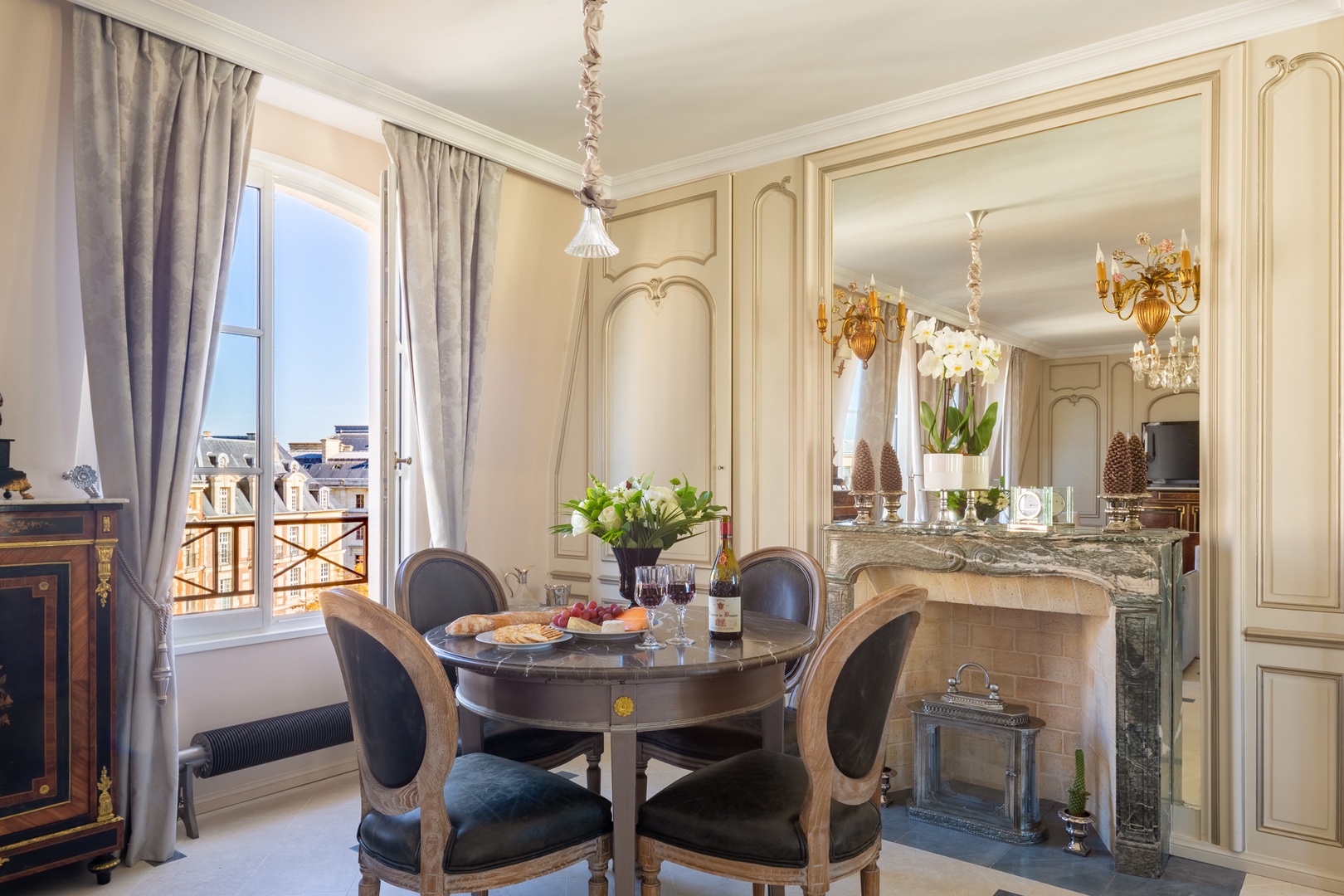 Enjoy home-cooked meals in the charming dining room.